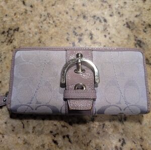 Coach Campbell Signature Accordian Mauve Lavender Buckle Wallet
